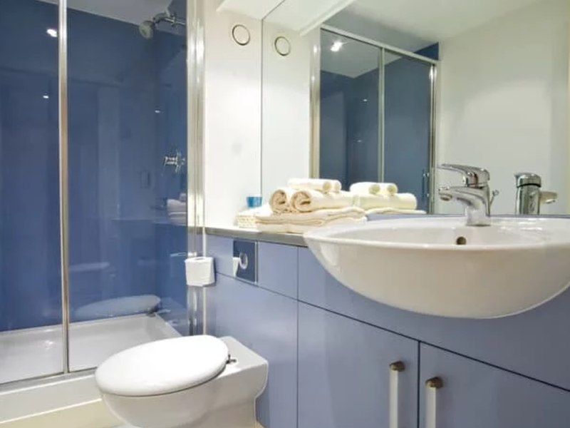 Cortinas cristal baño Paine