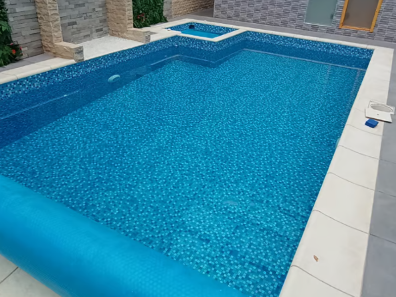 piscina pris Pintana