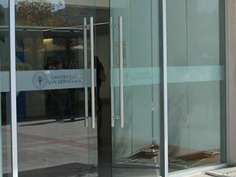 Instalación Puerta Chile