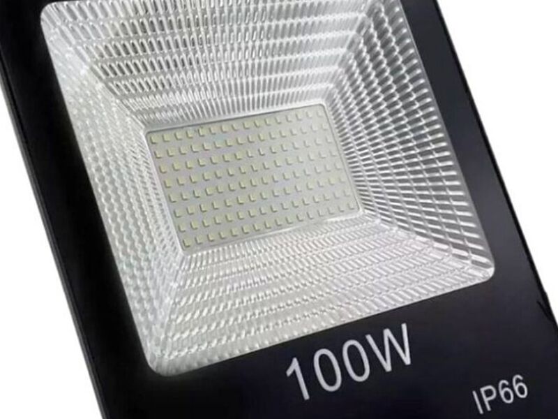 Foco Multi Led 100w Santiago