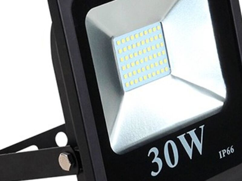 Foco Multi Led 30w Santiago