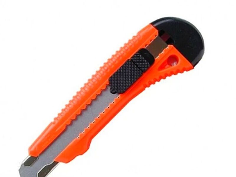 Cuchillo cartonero plast grande