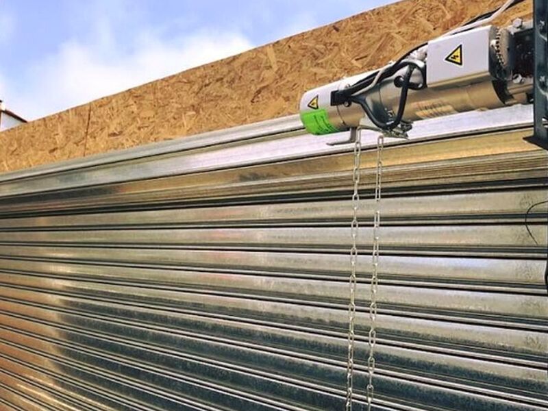 Instalación Cortina Metálica Chile 