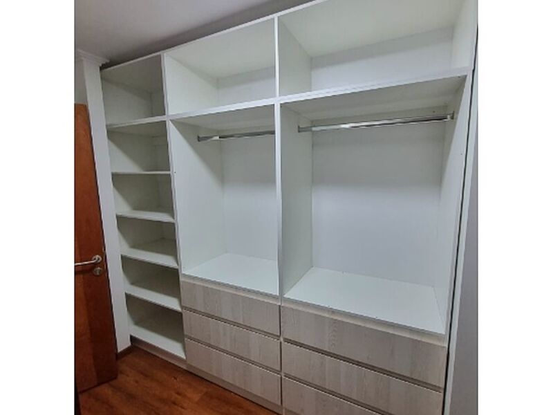 Clóset sin puerta Chile