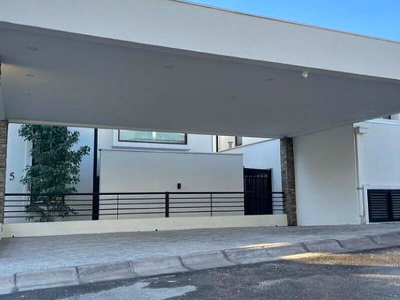 Estacionamiento moderno Chile