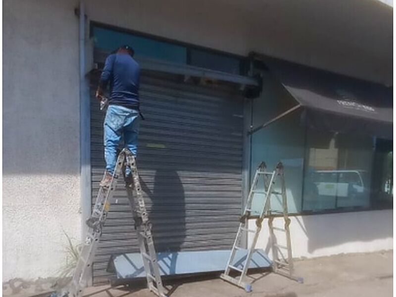 Instalación Cortinas Metálicas Antofagasta