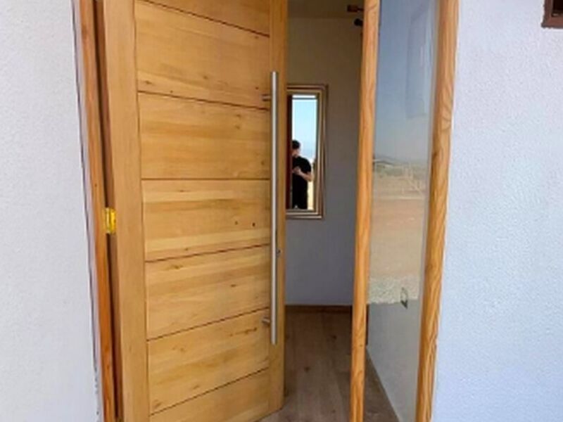 Puerta madera Chile