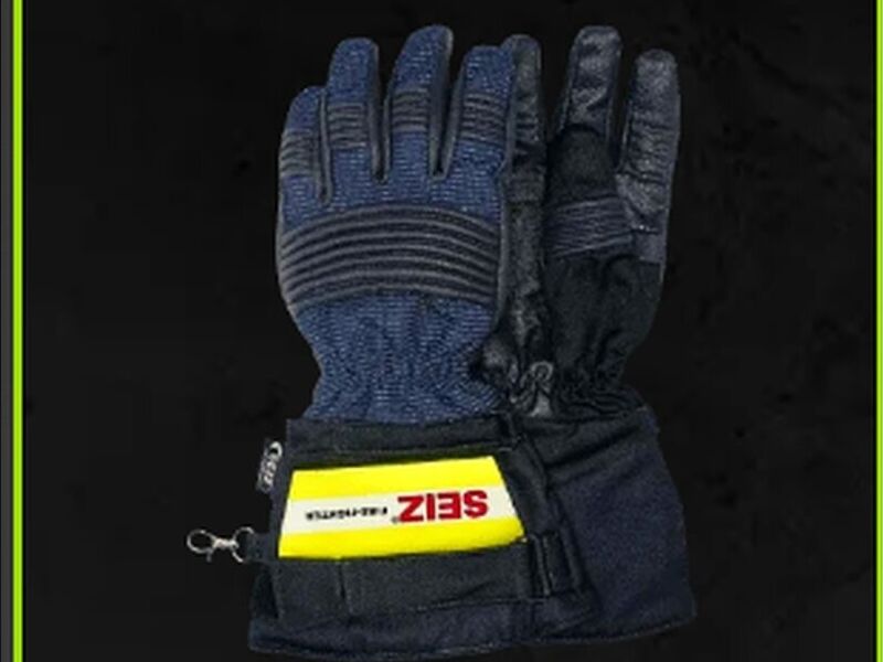 Guantes azules protección