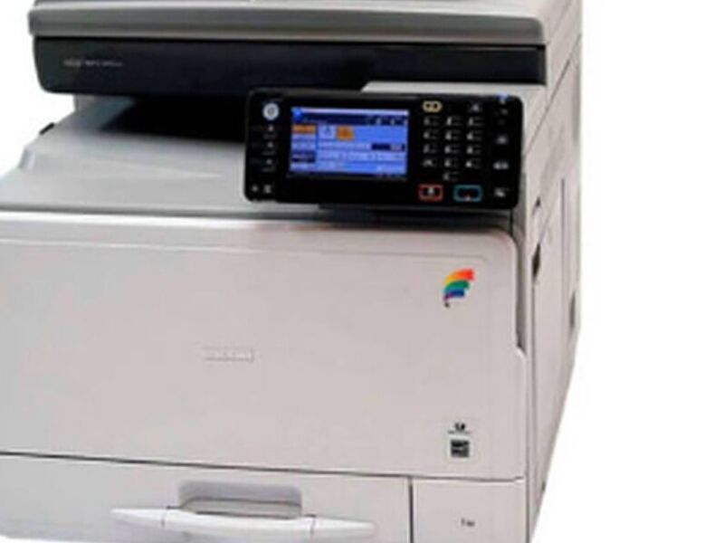 Impresora Multifuncional MP C305 Color