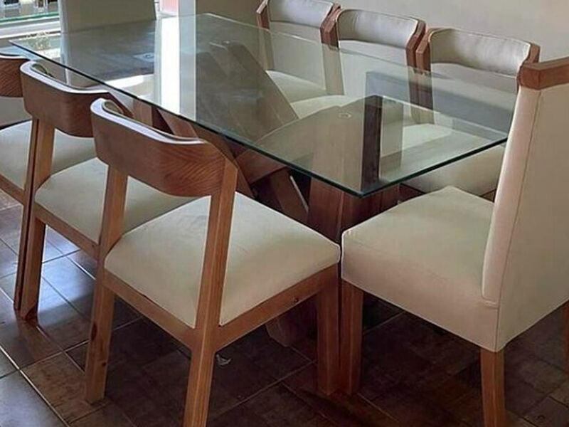 Comedor bicolor Chile