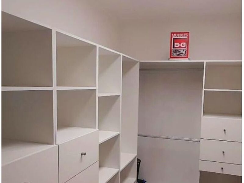 Closet Chile