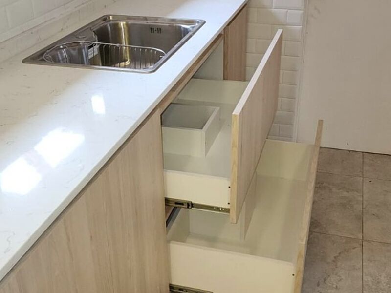 Mueble madera tono claro Chile