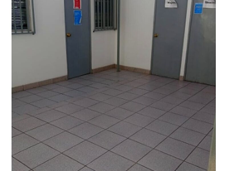 Limpieza baldosa baño Chile