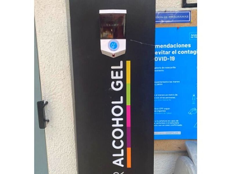 Instalación dispensador gel Chile