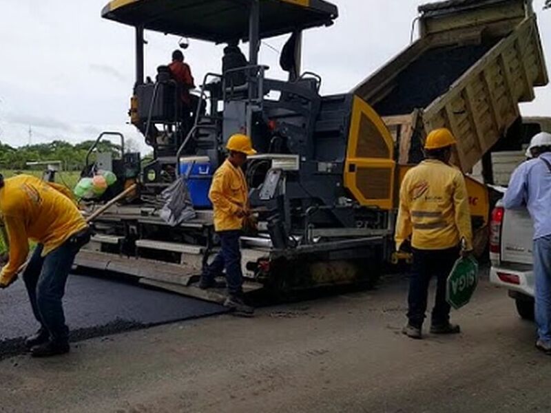 Instalación capa asfáltica  Calama 