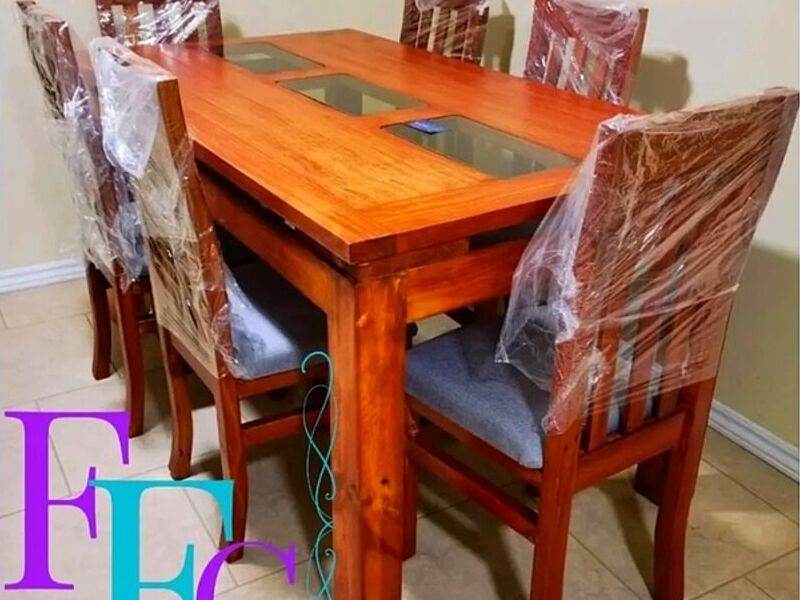 Comedor de 6 sillas, color miel