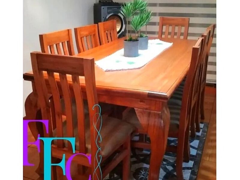 Comedor de 8 sillas