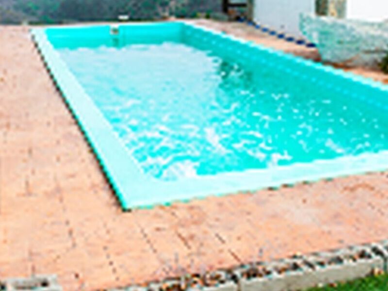 PISCINA ACACIA