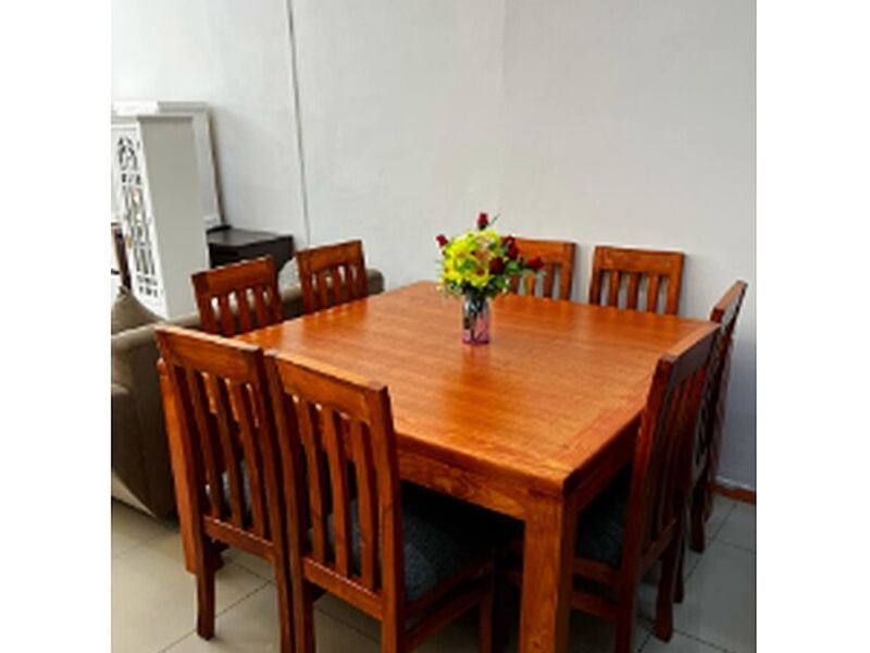 Juego comedor madera marrón 