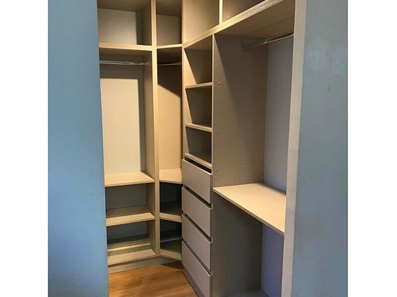Closet gris amplio Chile
