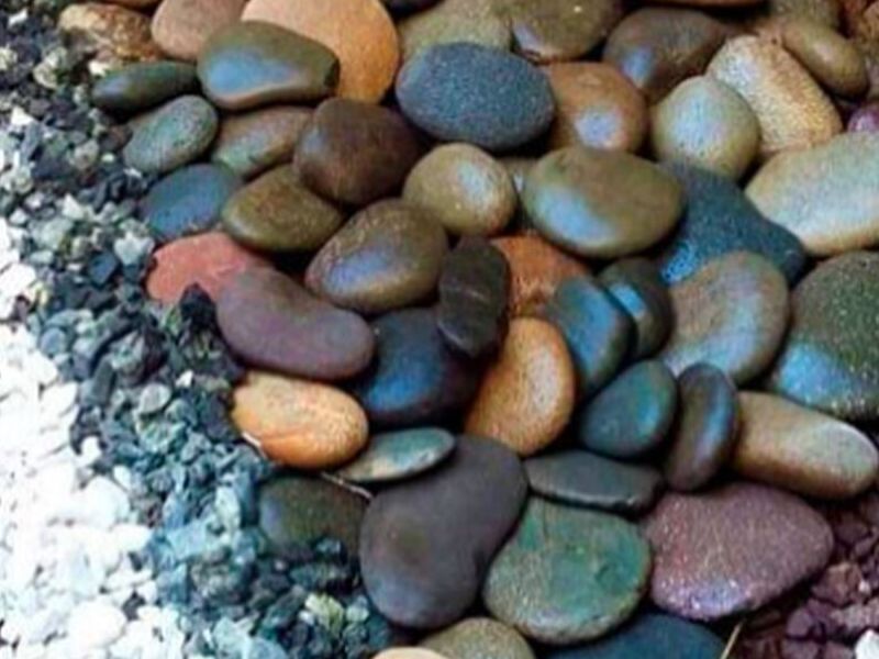 Piedras coloridas rio 