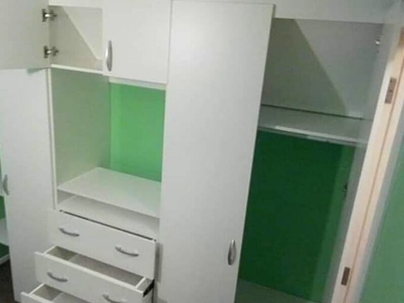 Closet Chile
