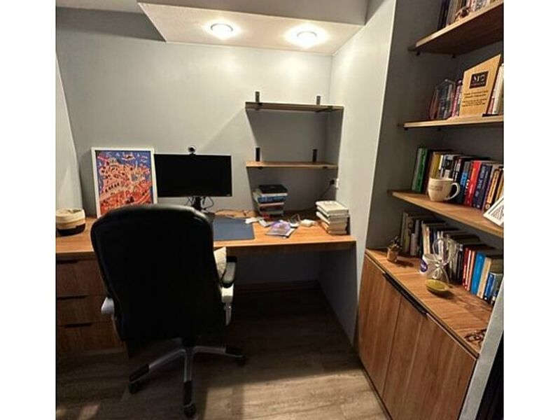  Mueble de escritorio pino Chile
