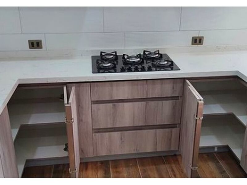  Cocina color cava con cuarzo  Chile