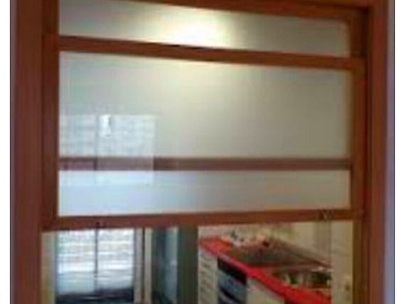 Ventana guillotina Chile...