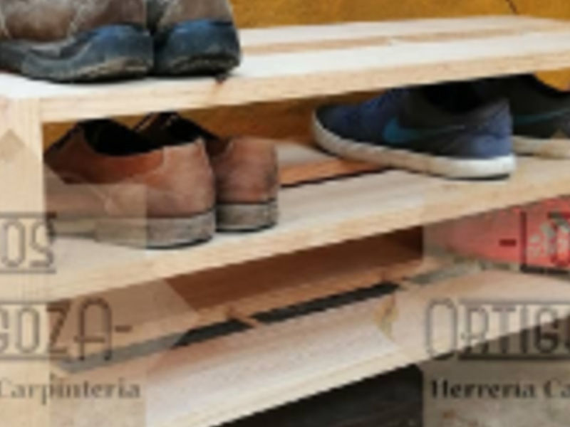 Zapatera de Madera Osorno
