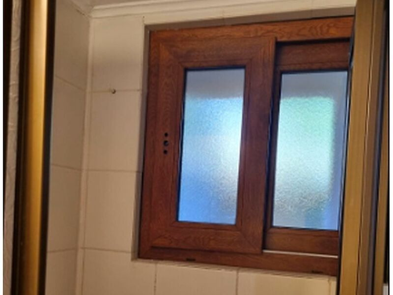 Ventana aluminio tipo madera Chile 