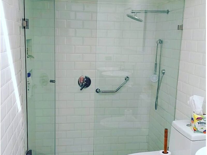 Shower door Chile..