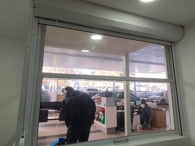 Ventana proyectante Chile