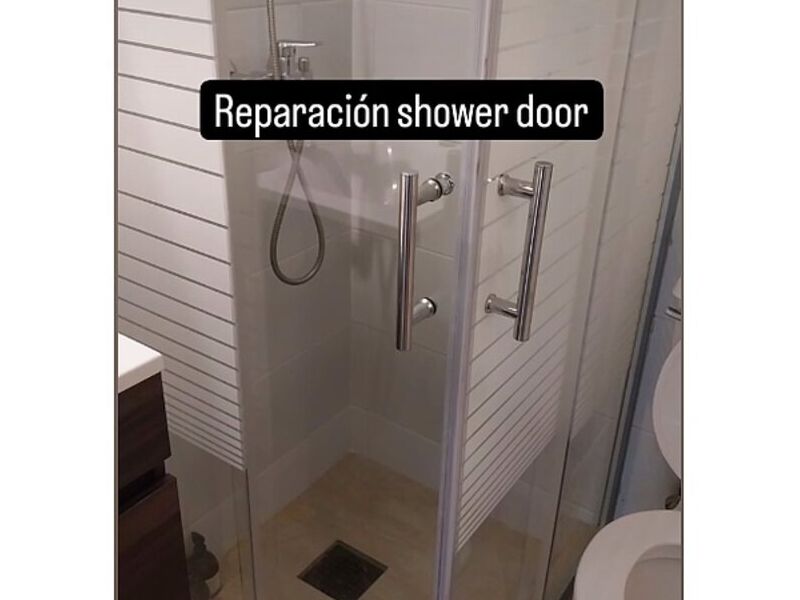 Shower door Chile..
