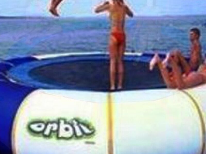Cama Elastica acuática agua náutico