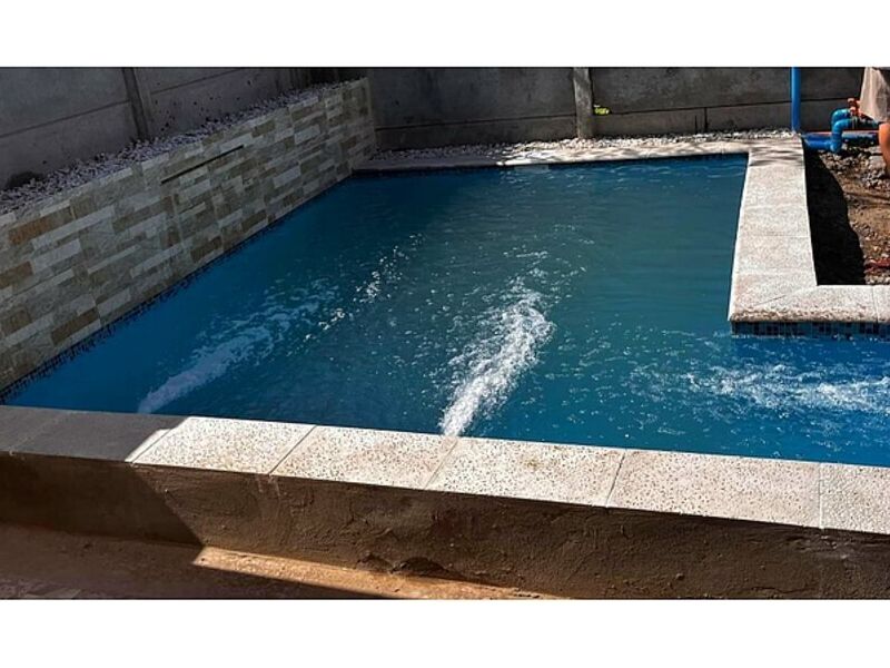Piscina Azur Chile
