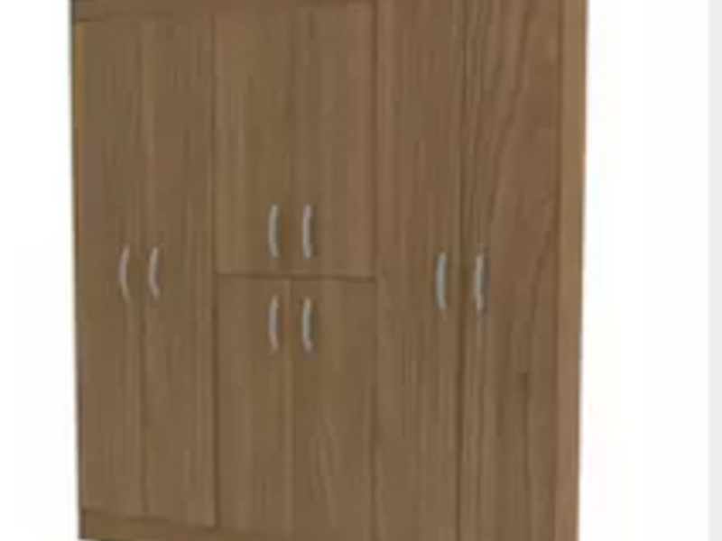 Closet 8 puertas  OVALLE
