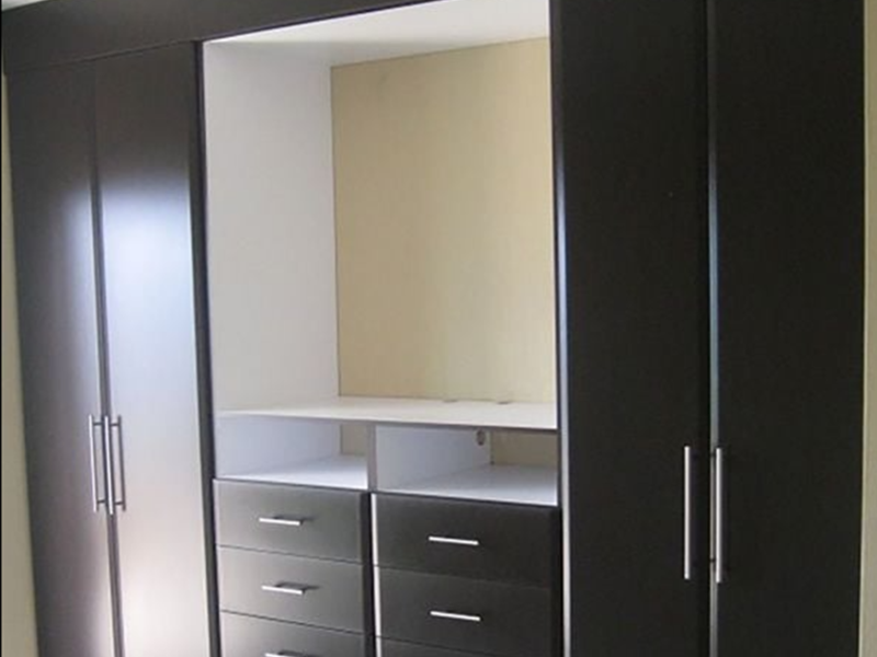 closet negro Chile
