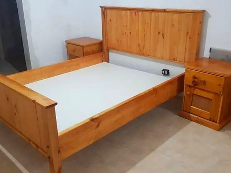 Cama pino Chile
