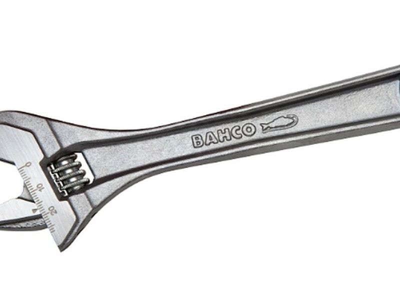 Llave inglesa Santiago