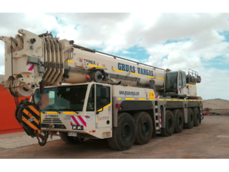 Arriendo de gruas AC350 Chile
