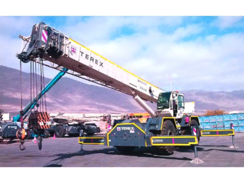 Arriendo de grua 80 tns Chile