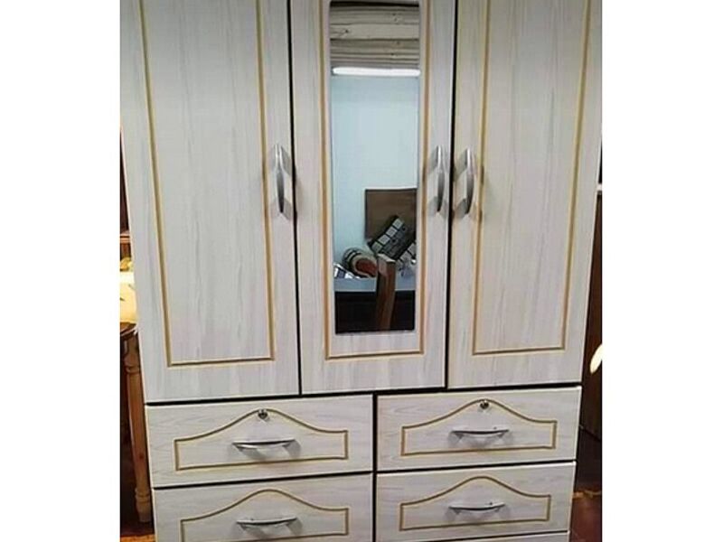 Closet 3 puertas mdf SANTIAGO