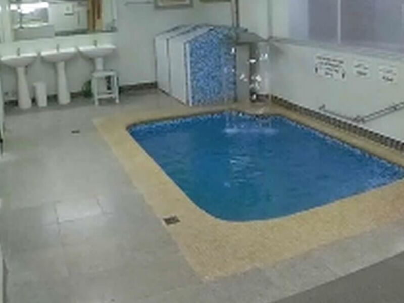 PISCINA INTERIOR