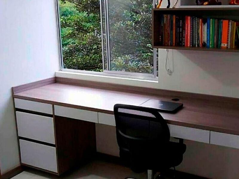 escritorio y repisa flotante Concepción