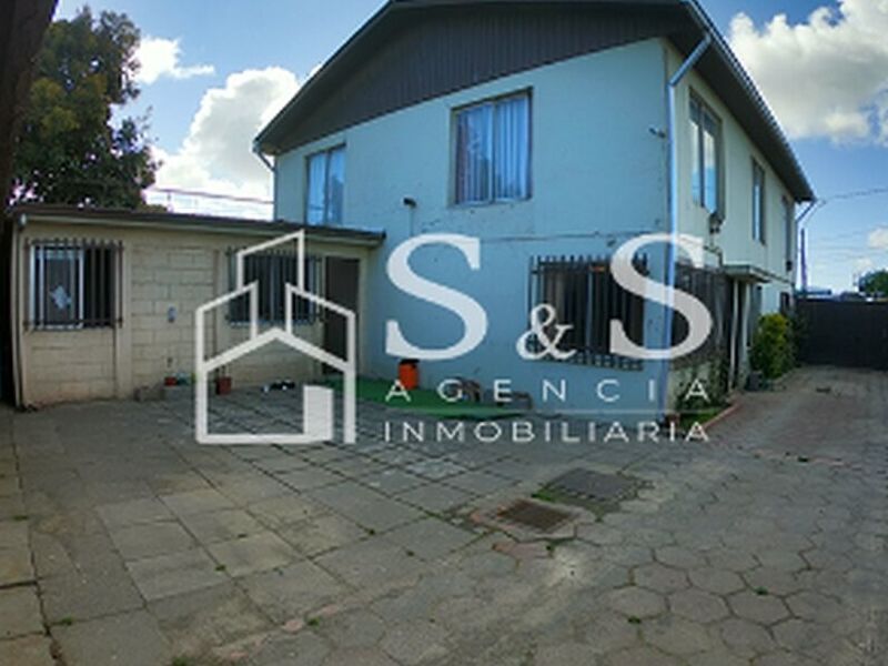 Inmobiliaria con patio Chile