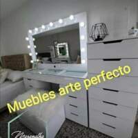 Muebles corazón de León