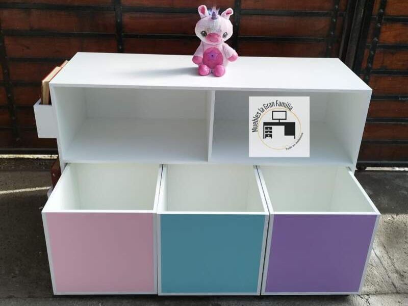Mueble infantil con 3 cajones y librero Chile