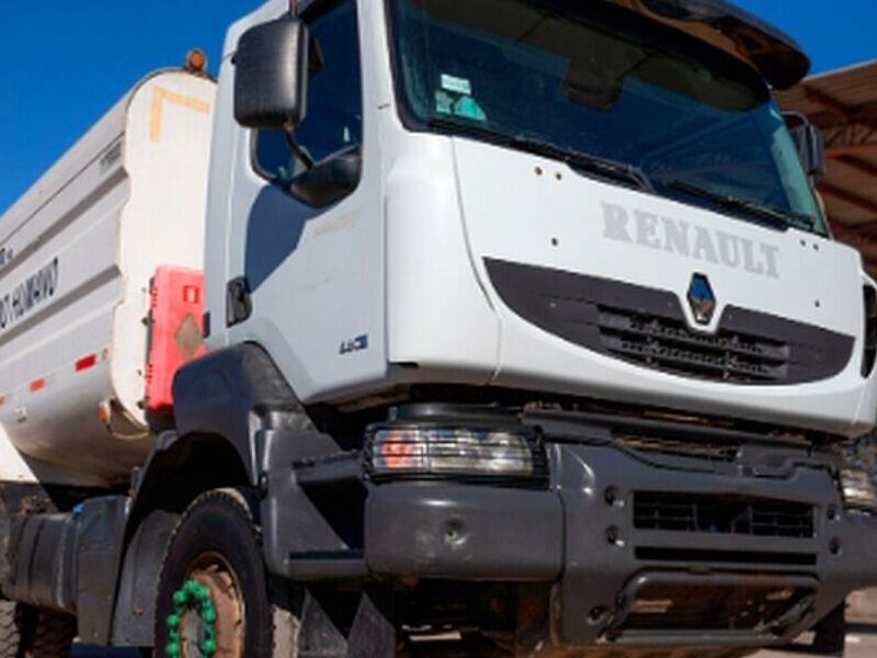Camión Aljibe Renault Chile 