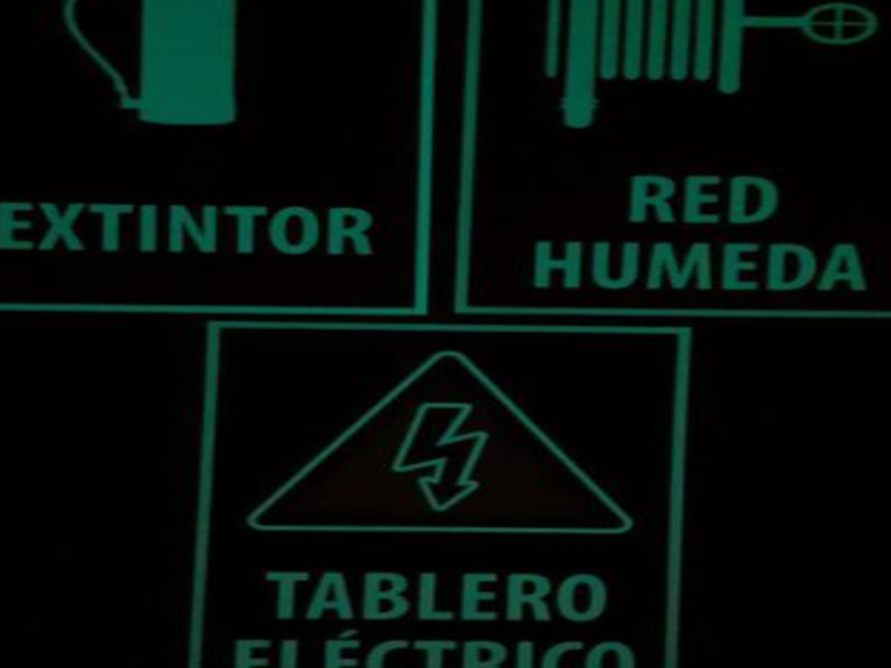 Señalética Fotoluminiscente Chile